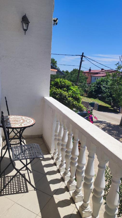 Apartments Veni Up Starigrad Exterior photo